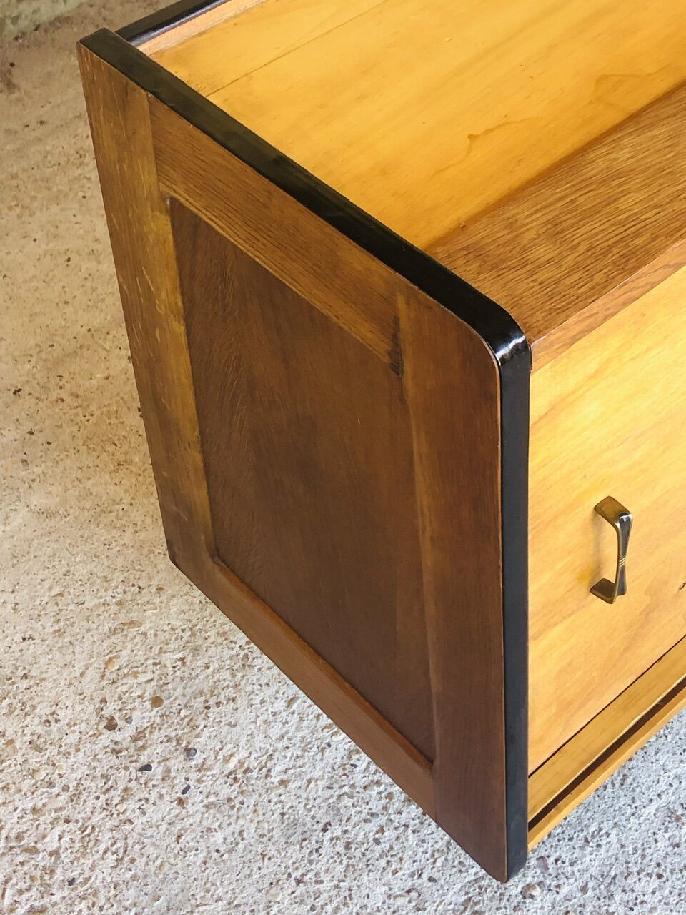 Small vintage row with sliding doors, metal legs Circa 50's