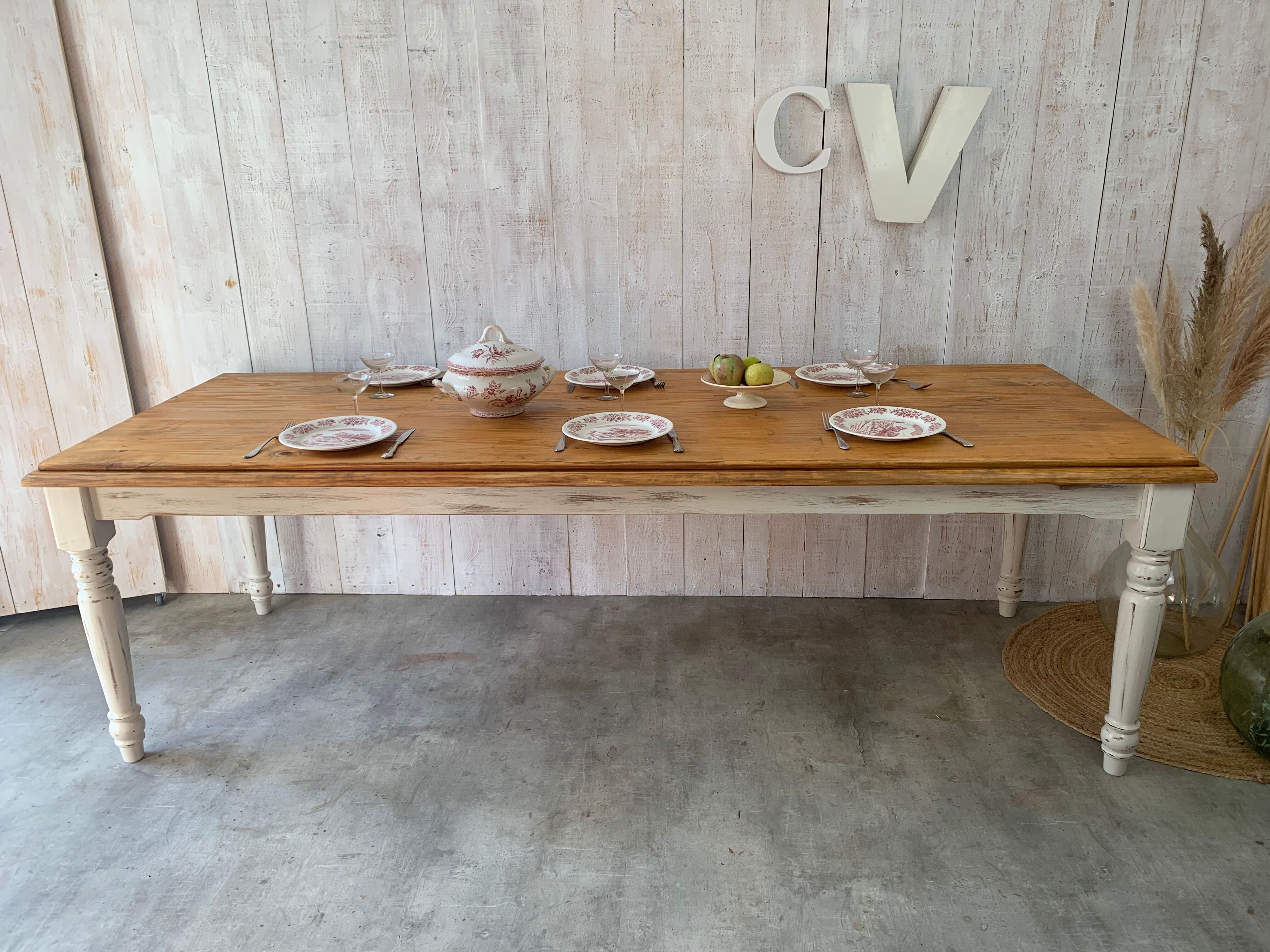 Large shabby chic table