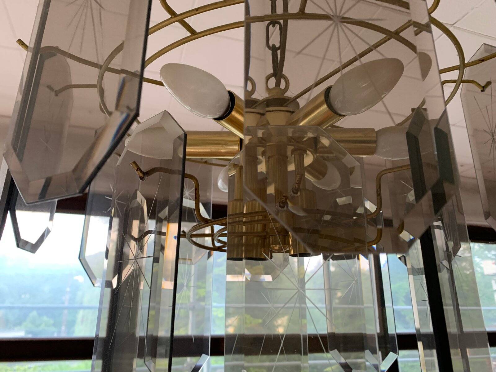 Vintage ceiling light with 6 arms in transparent glass and chrome metal, Kalmar style from the 1960s.