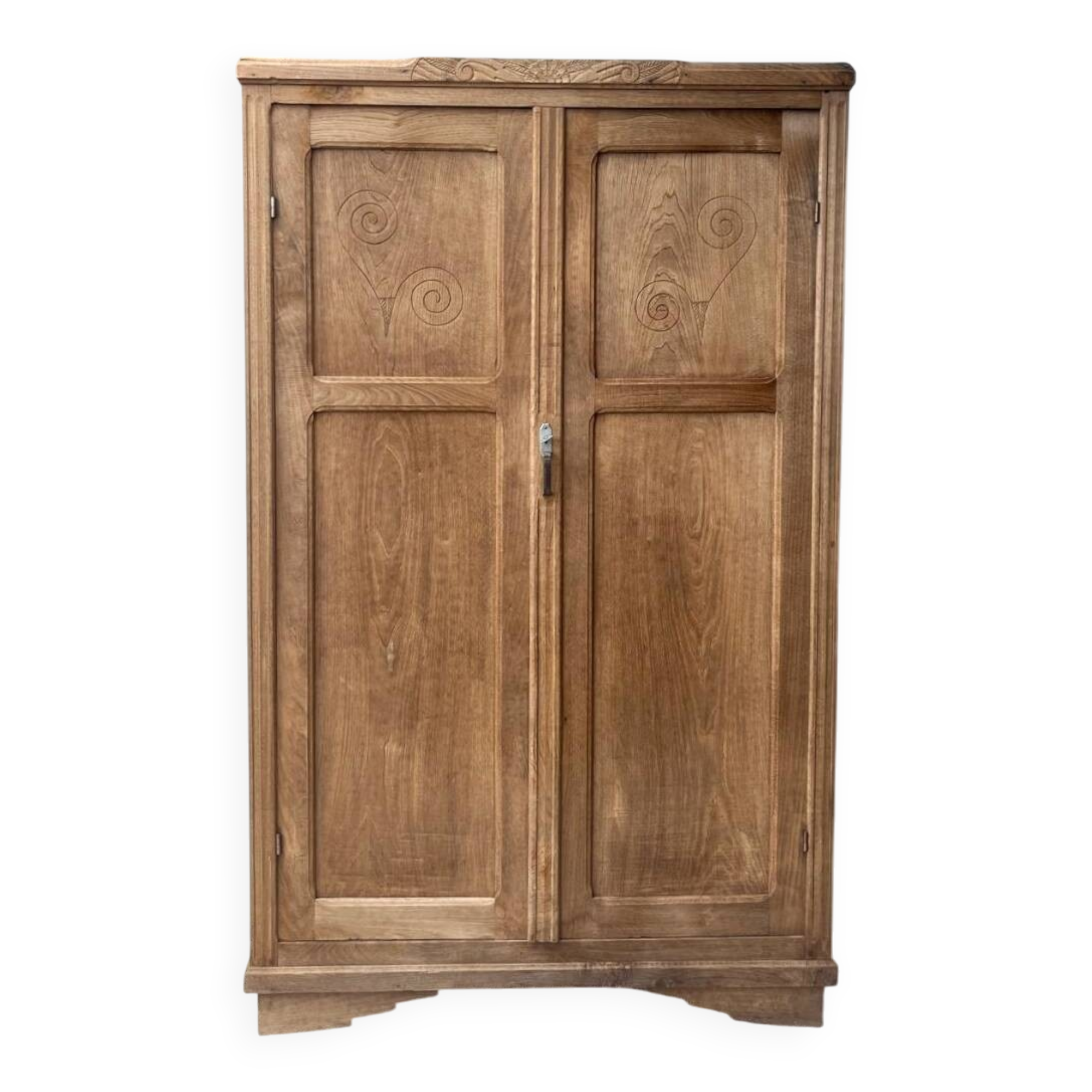 Parisian wardrobe, Art Deco wardrobe