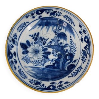 Delft Earthenware Dish 18th century