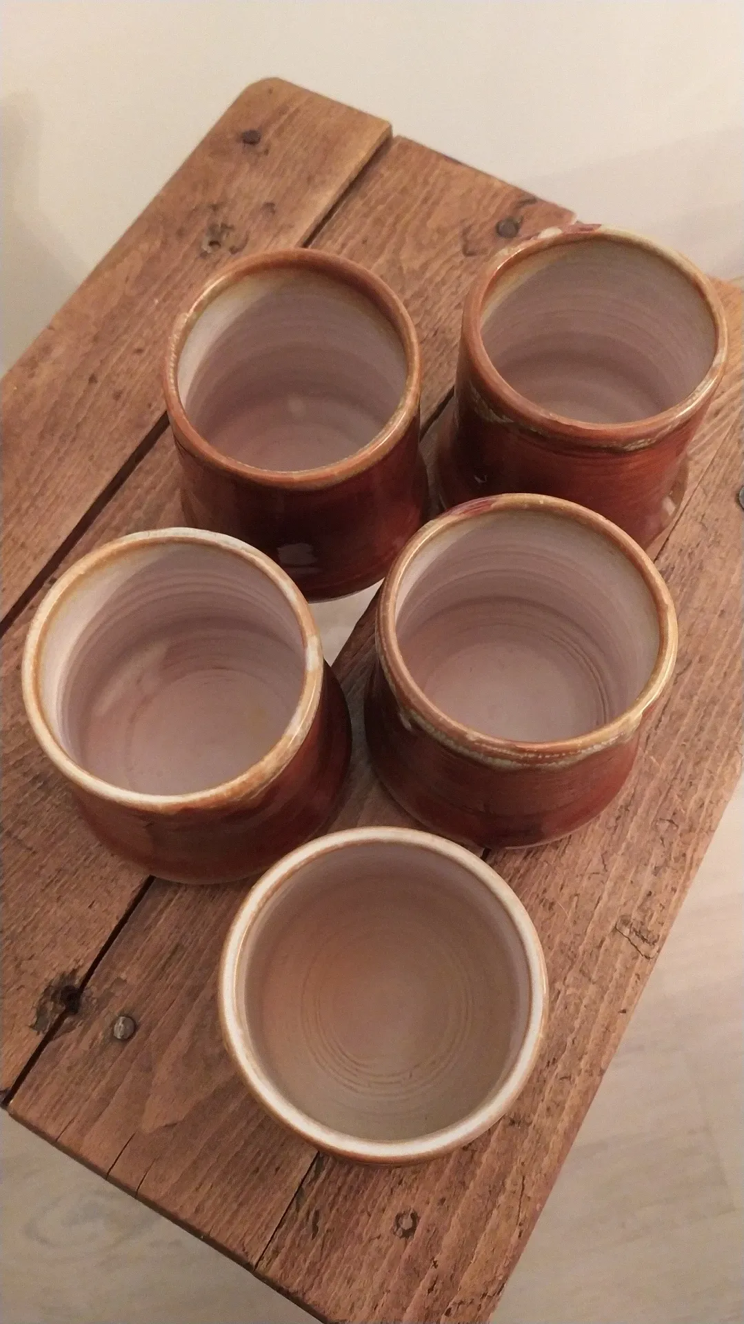 Lot de 5 tasses gobelets • A. Bugnon 