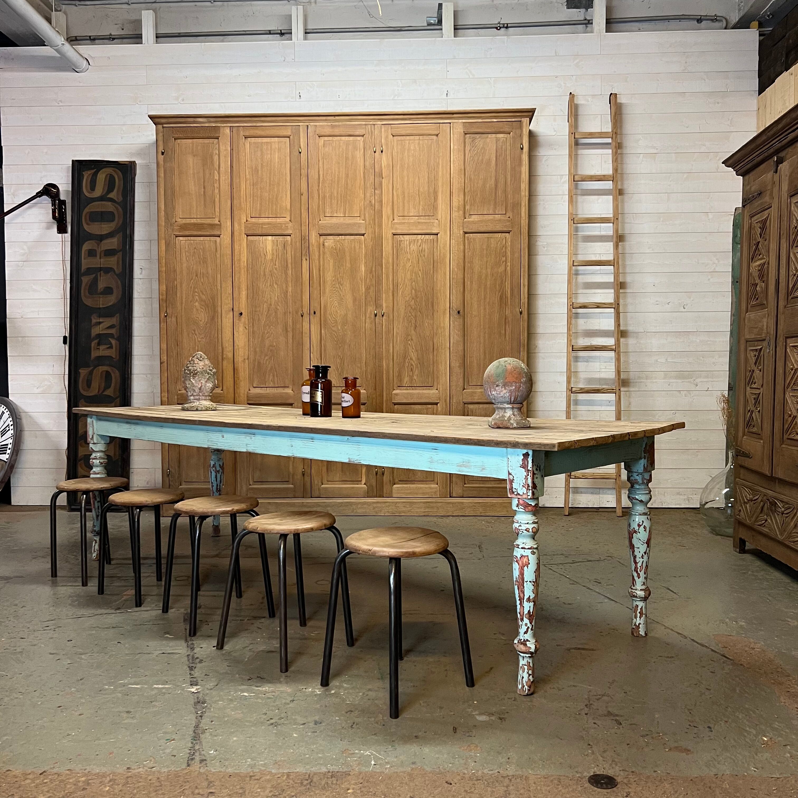 Fir draper table patina mint water