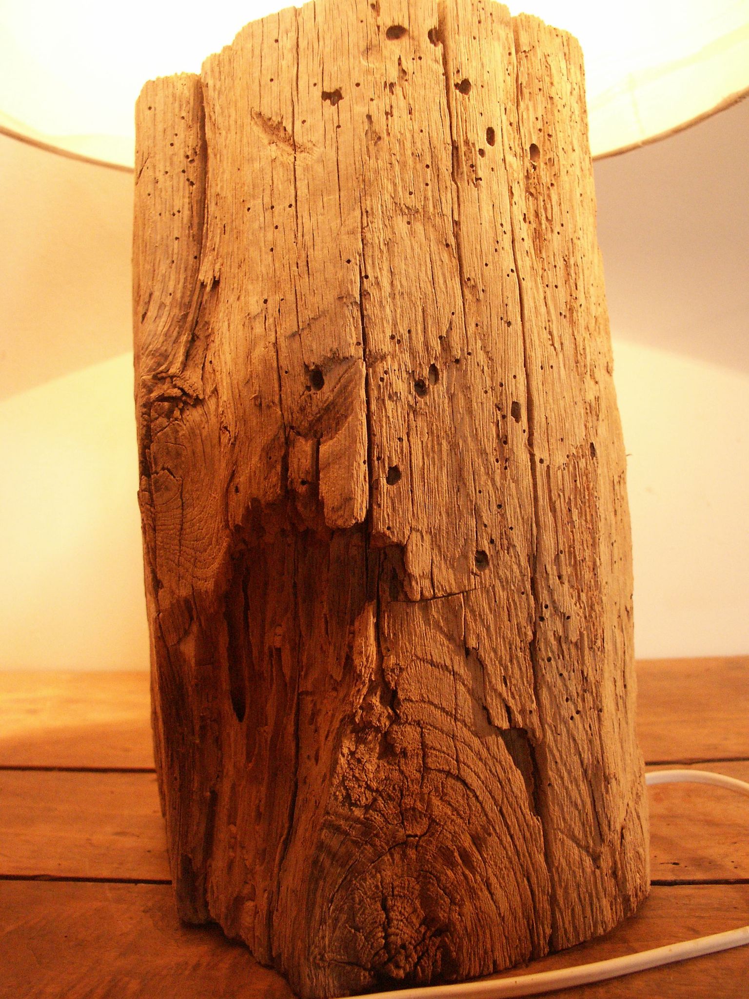 Lampe sur poutre en chêne ancienne