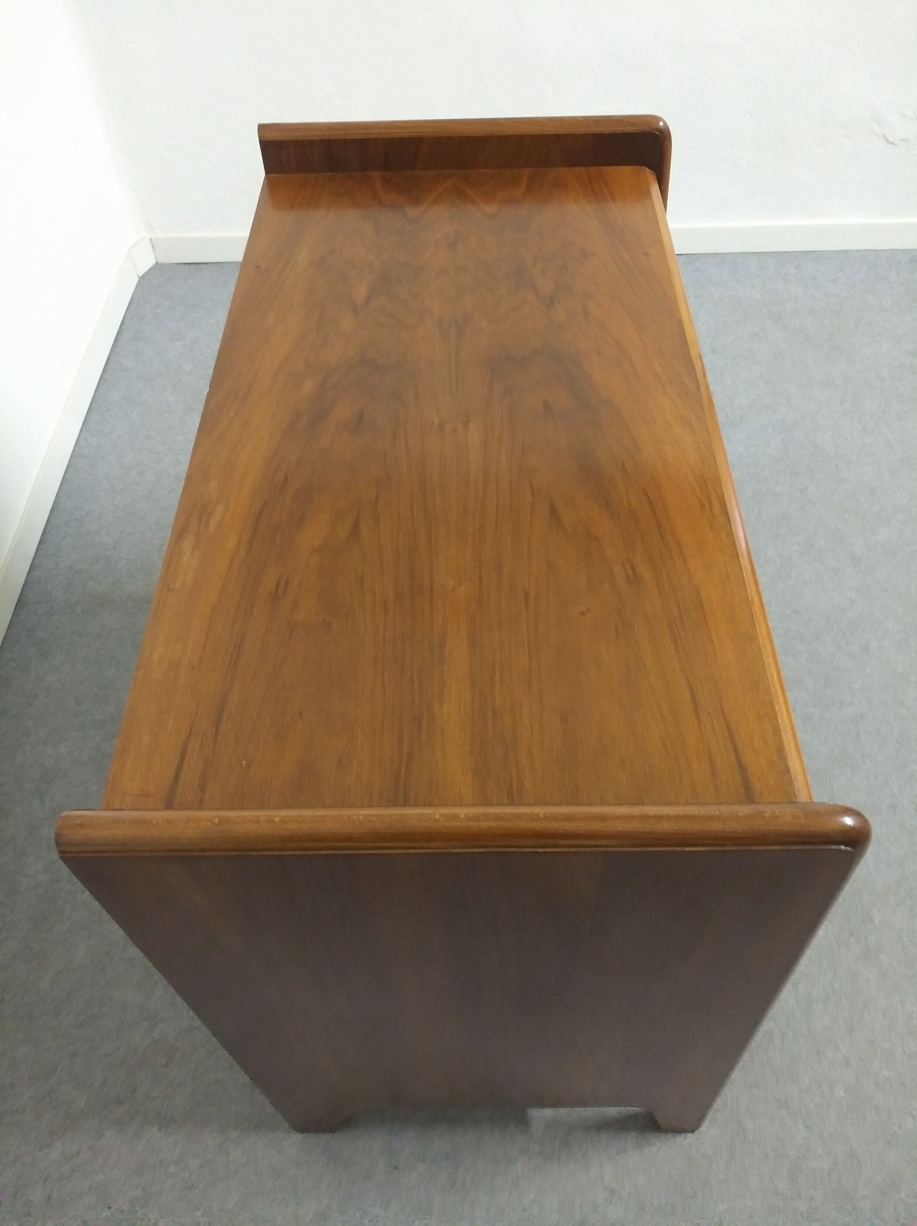 Vintage dresser 1950