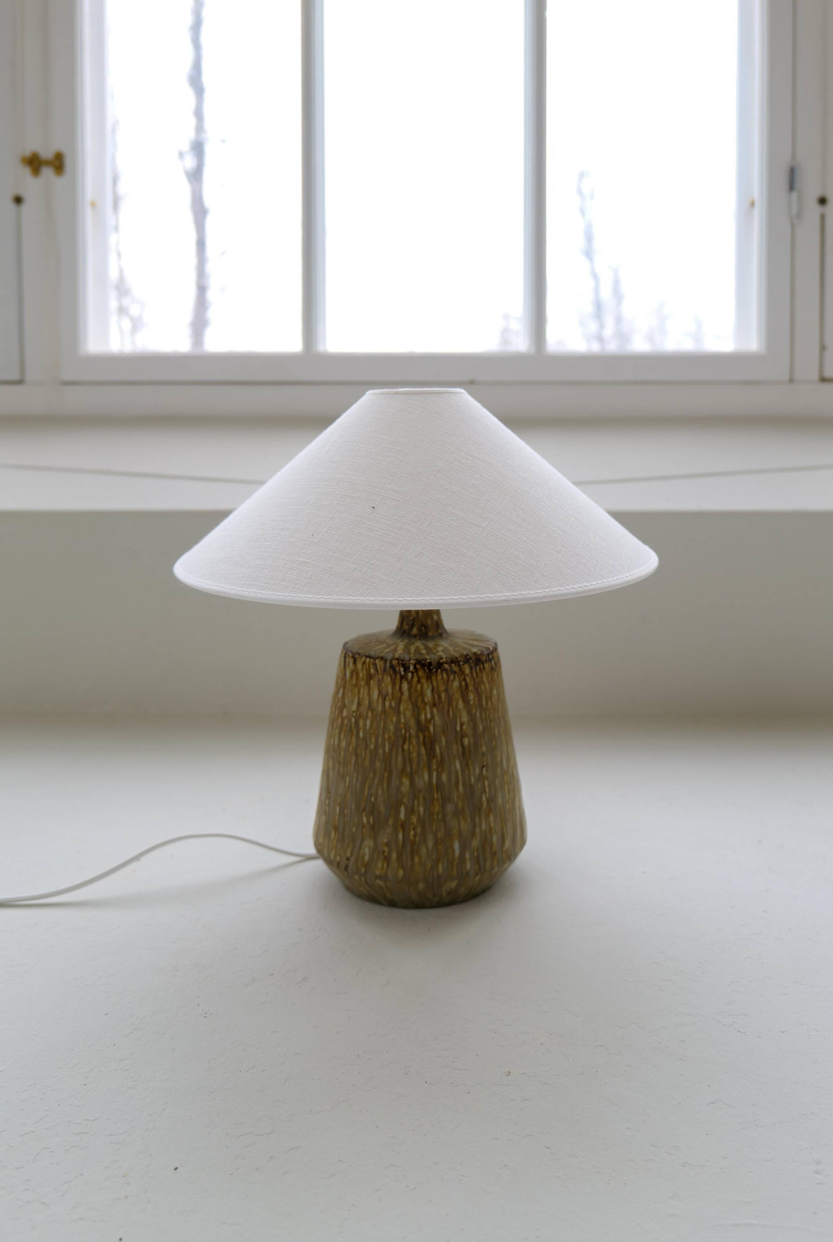 Mid-century ceramic table lamp in earth tones by Gunnar Nylund, Rörstrand, Sweden.