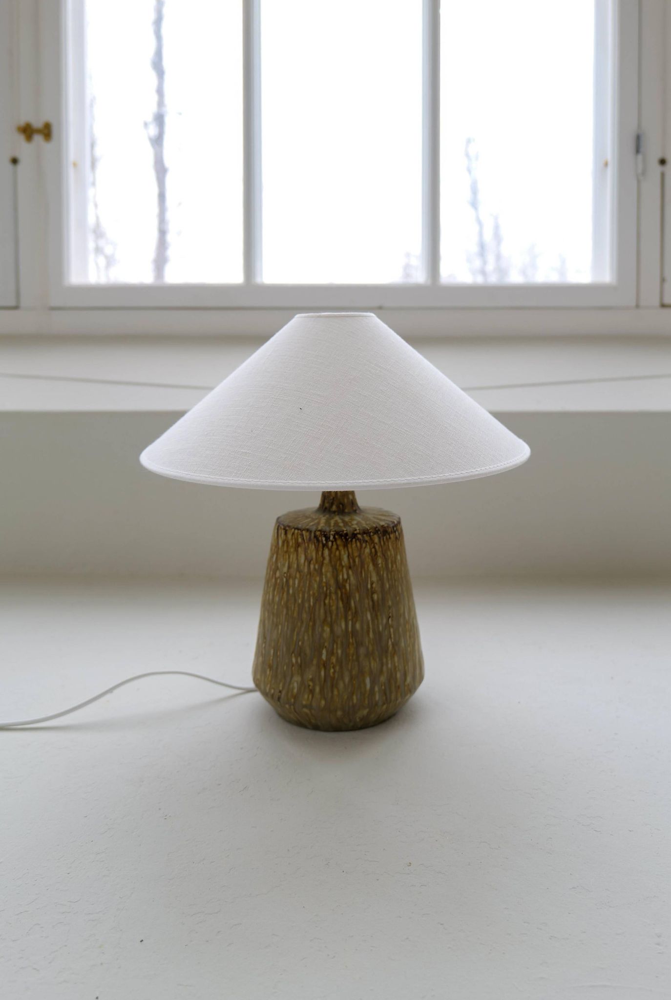 Mid-century ceramic table lamp in earth tones by Gunnar Nylund, Rörstrand, Sweden.