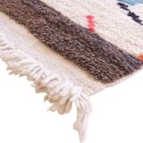 Abstract Moroccan Rug - 193 x 131 cm