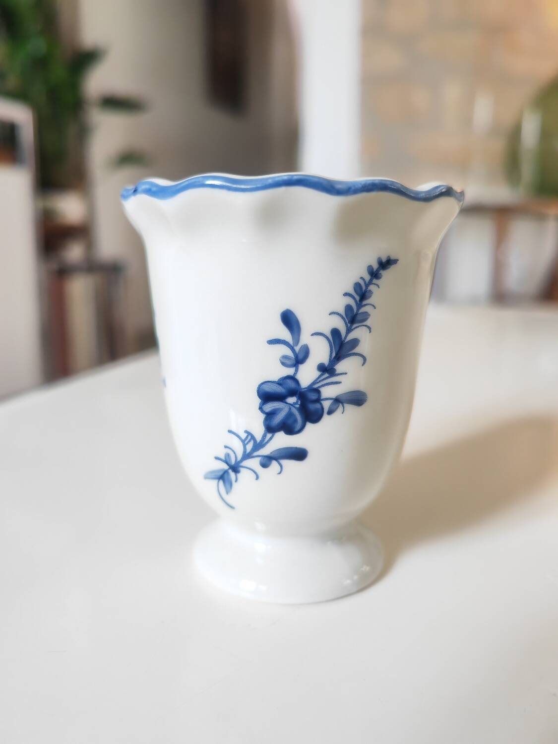 Chantilly porcelain vase