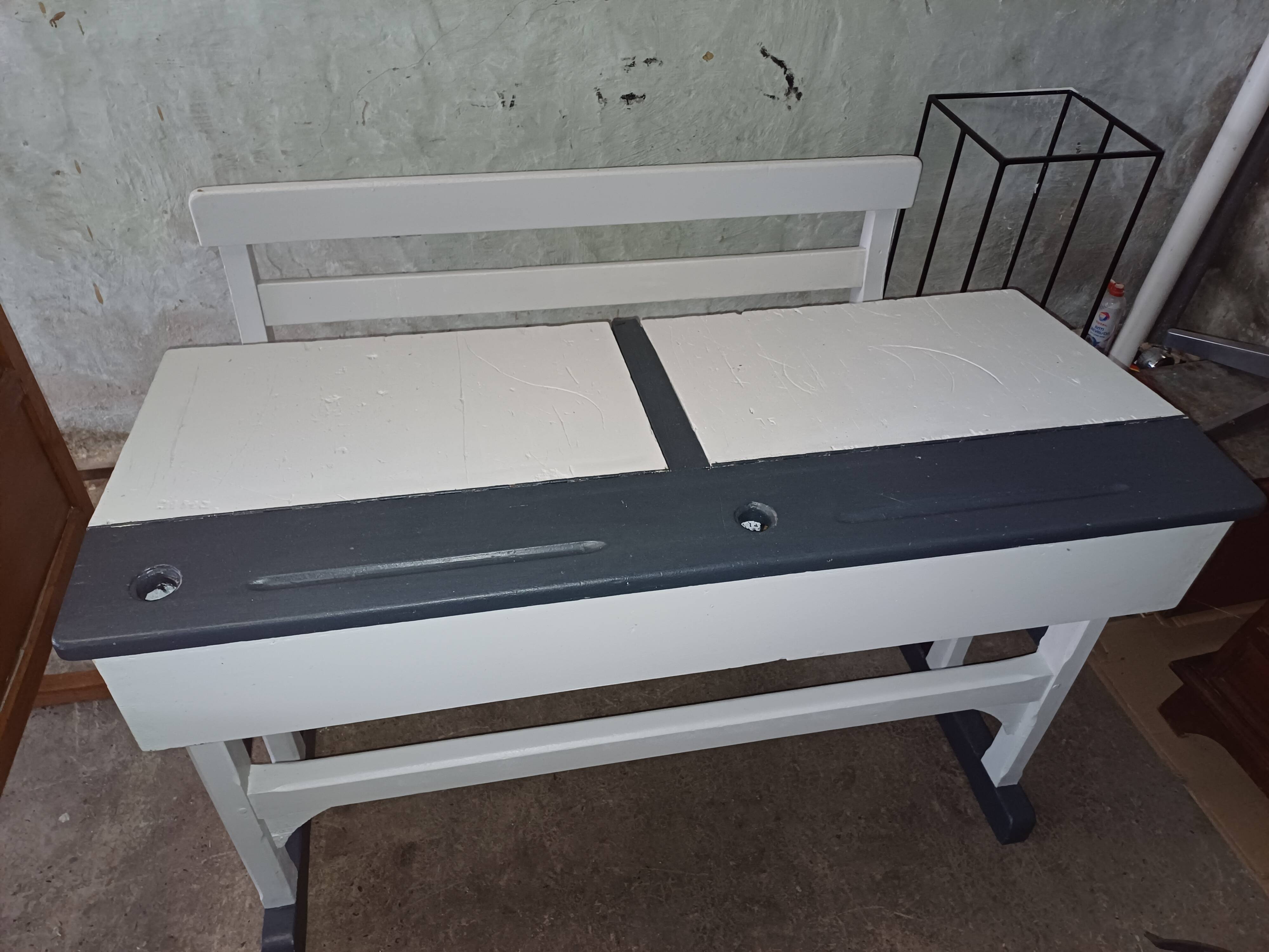 Bureau pupitre d'école