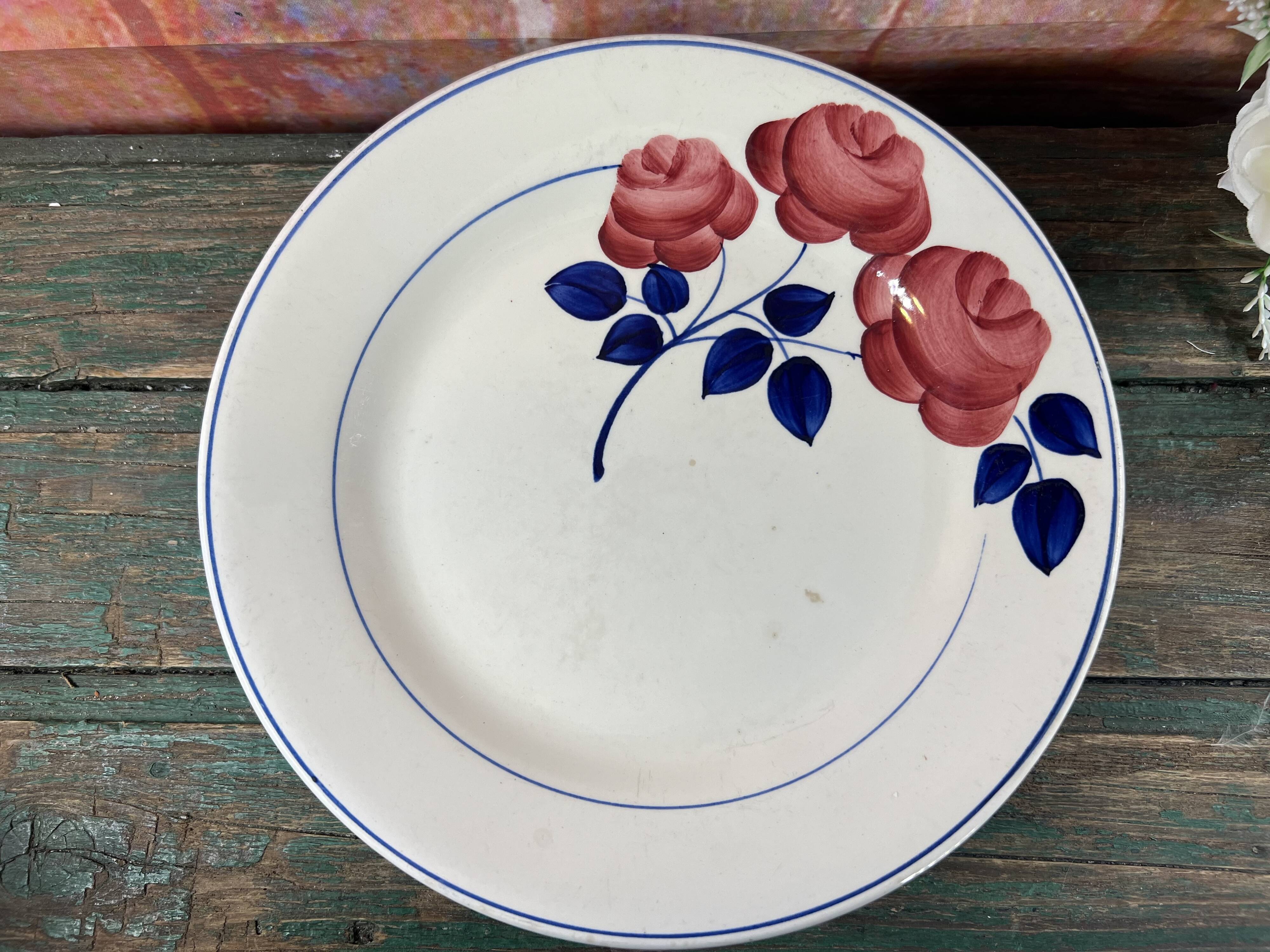 Plate on vintage heel dessert dish Rose Red