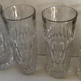 Six verres en cristal taillé