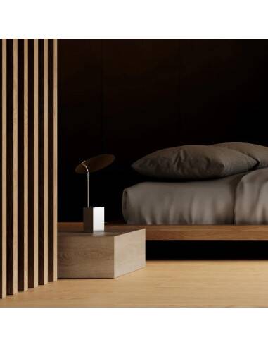 Reflect table lamp in chrome metal, contemporary work.