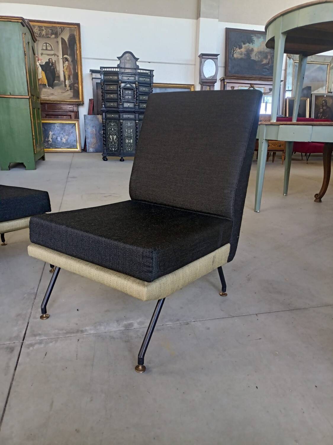 Pair of vintage armchairs from the 1950s – modernist spirit