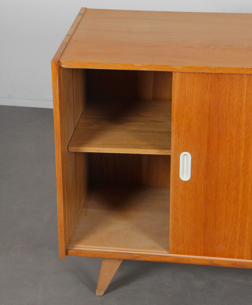 Oak chest of drawers, model U-452, by Jiroutek for Interier Praha, 1960