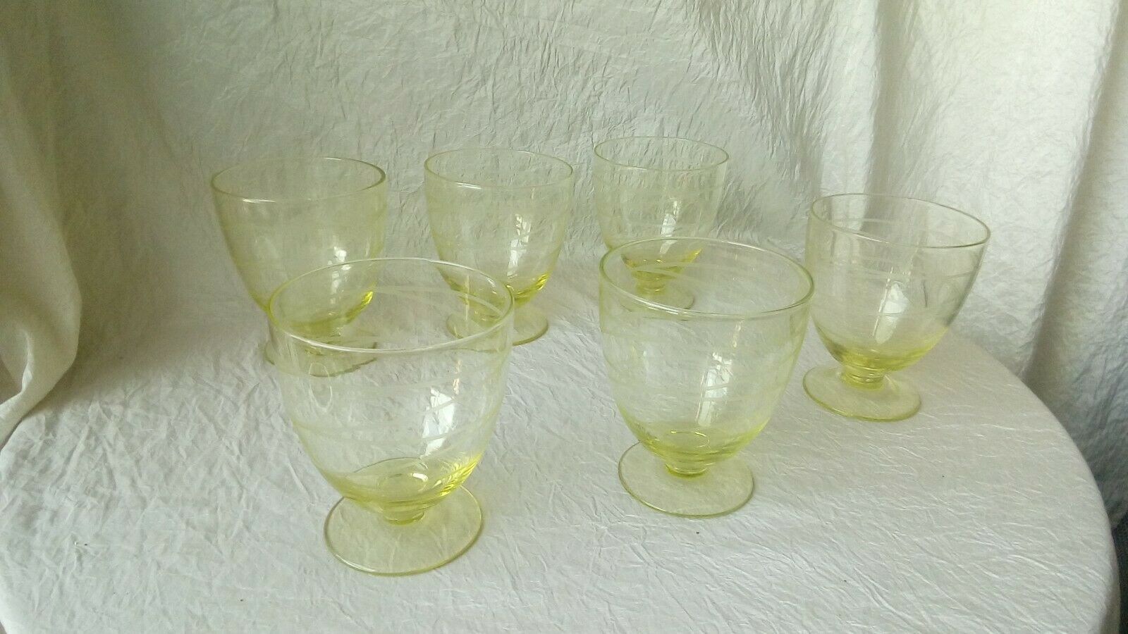 6 glasses with water color