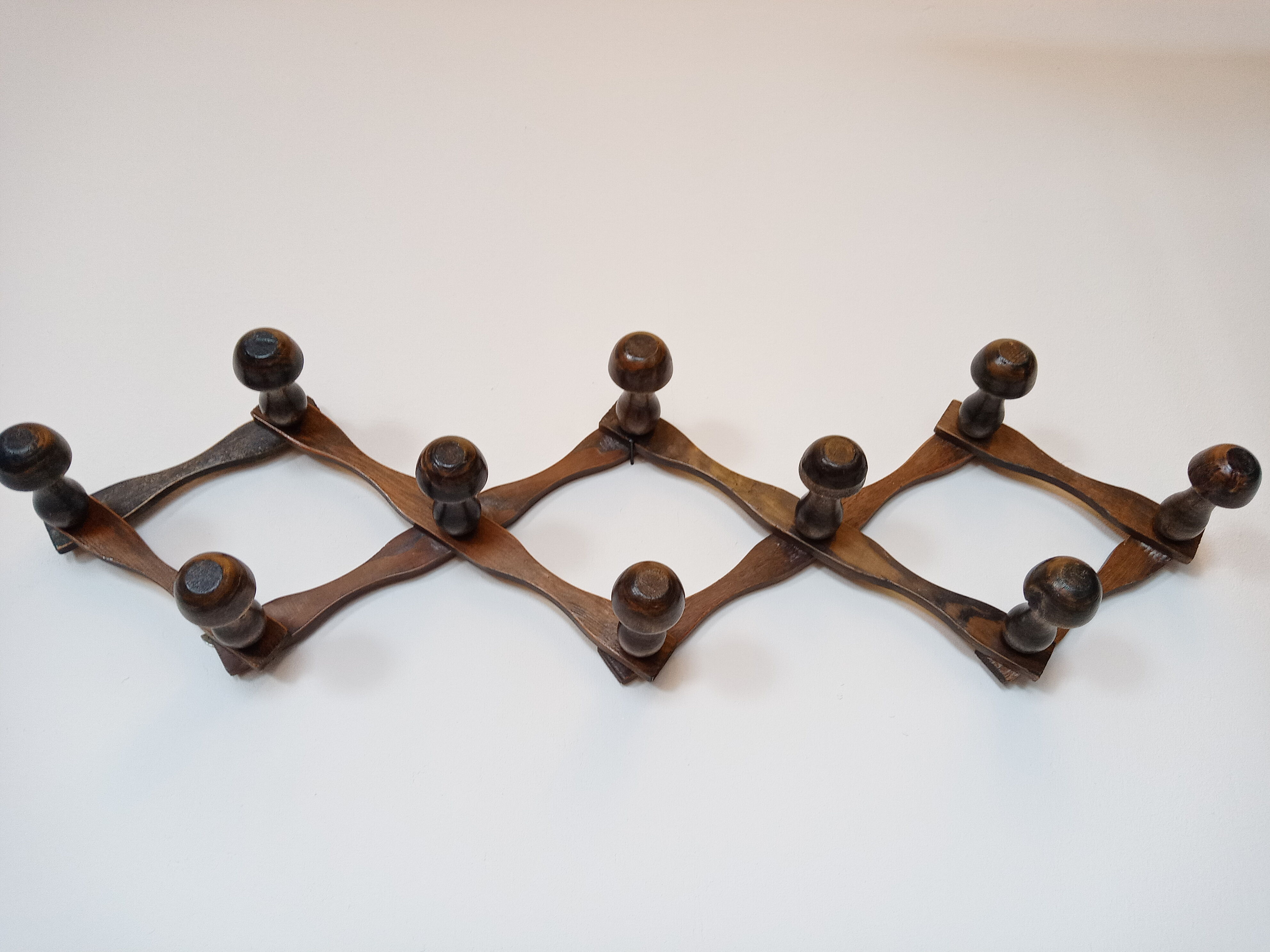 Extendable vintage wood