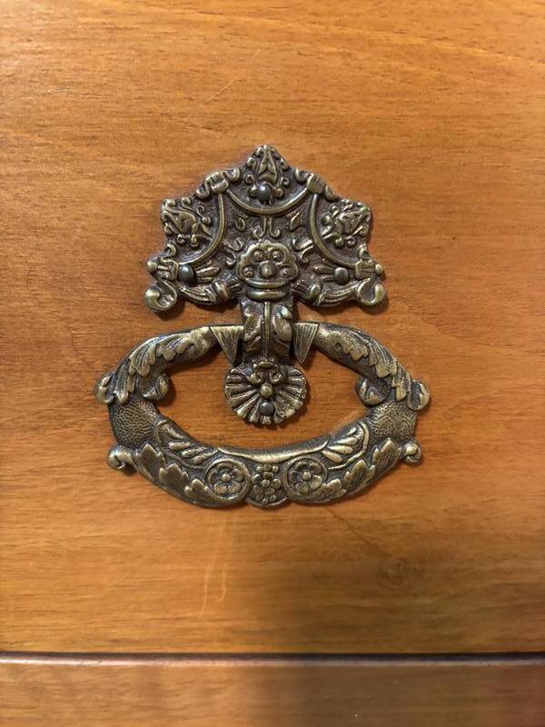 Louis XV style inlaid chest of drawers