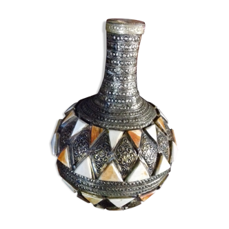 Bouteille en céramique tunisienne ancienne