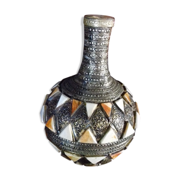 Bouteille en céramique tunisienne ancienne