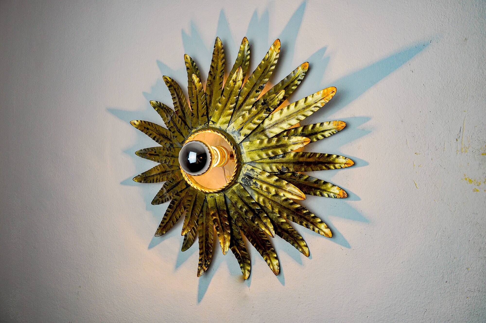 Sun wall lamp by Ferro Arte, metal and gold leaf, Spain 1970