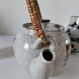 Japanese teapot and cups