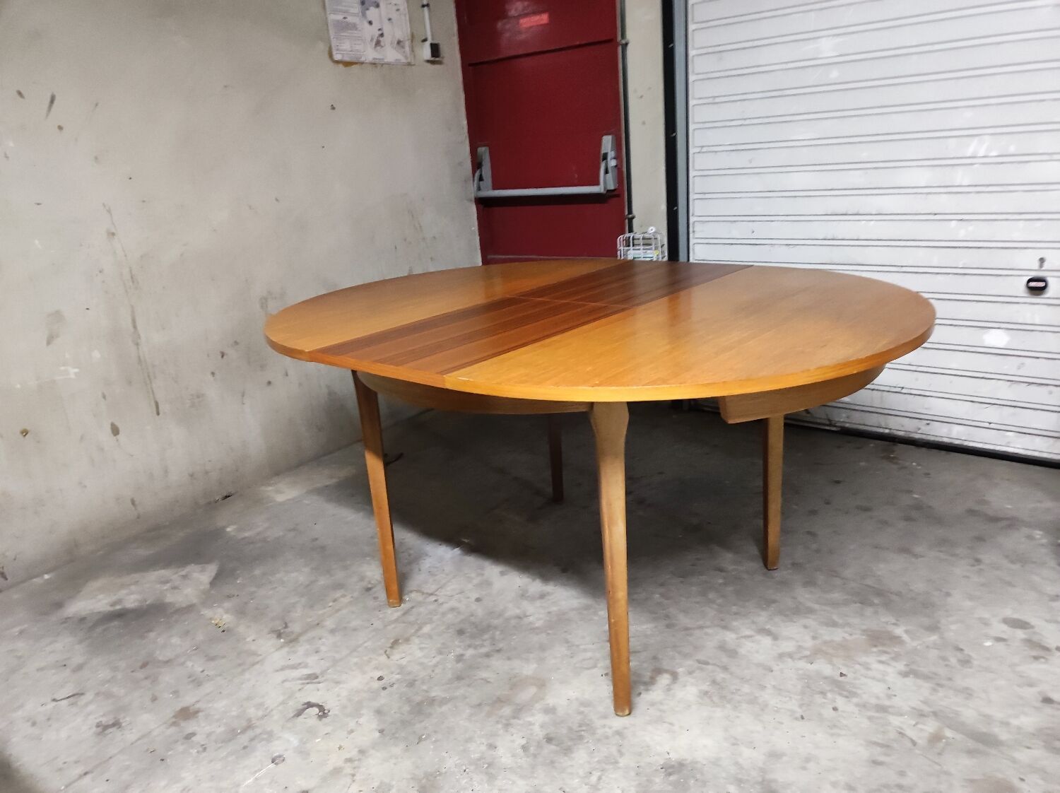 Table ronde scandinave vintage