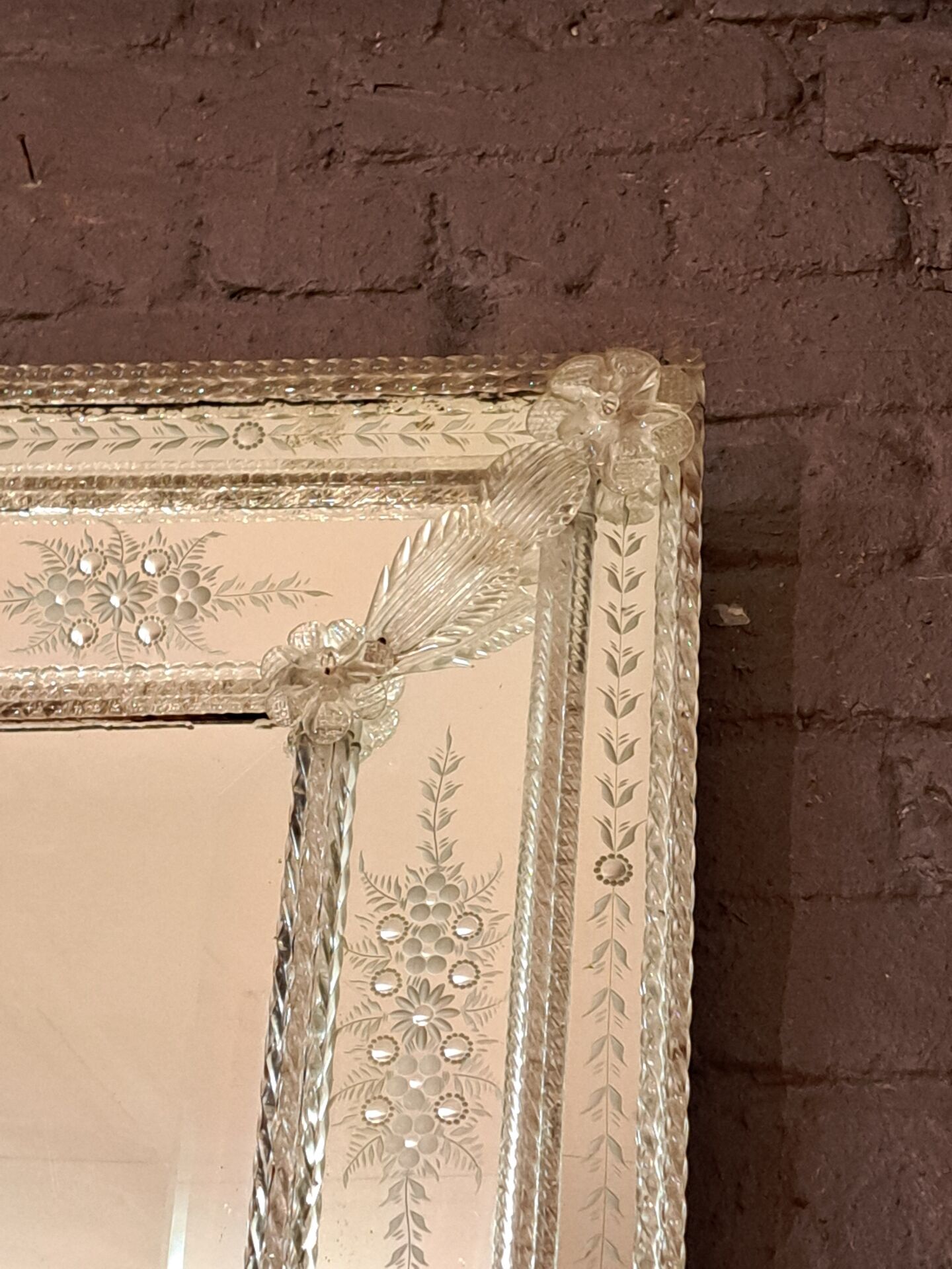 Venetian mirror with Murano glass frame