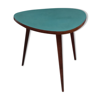 Triangular table