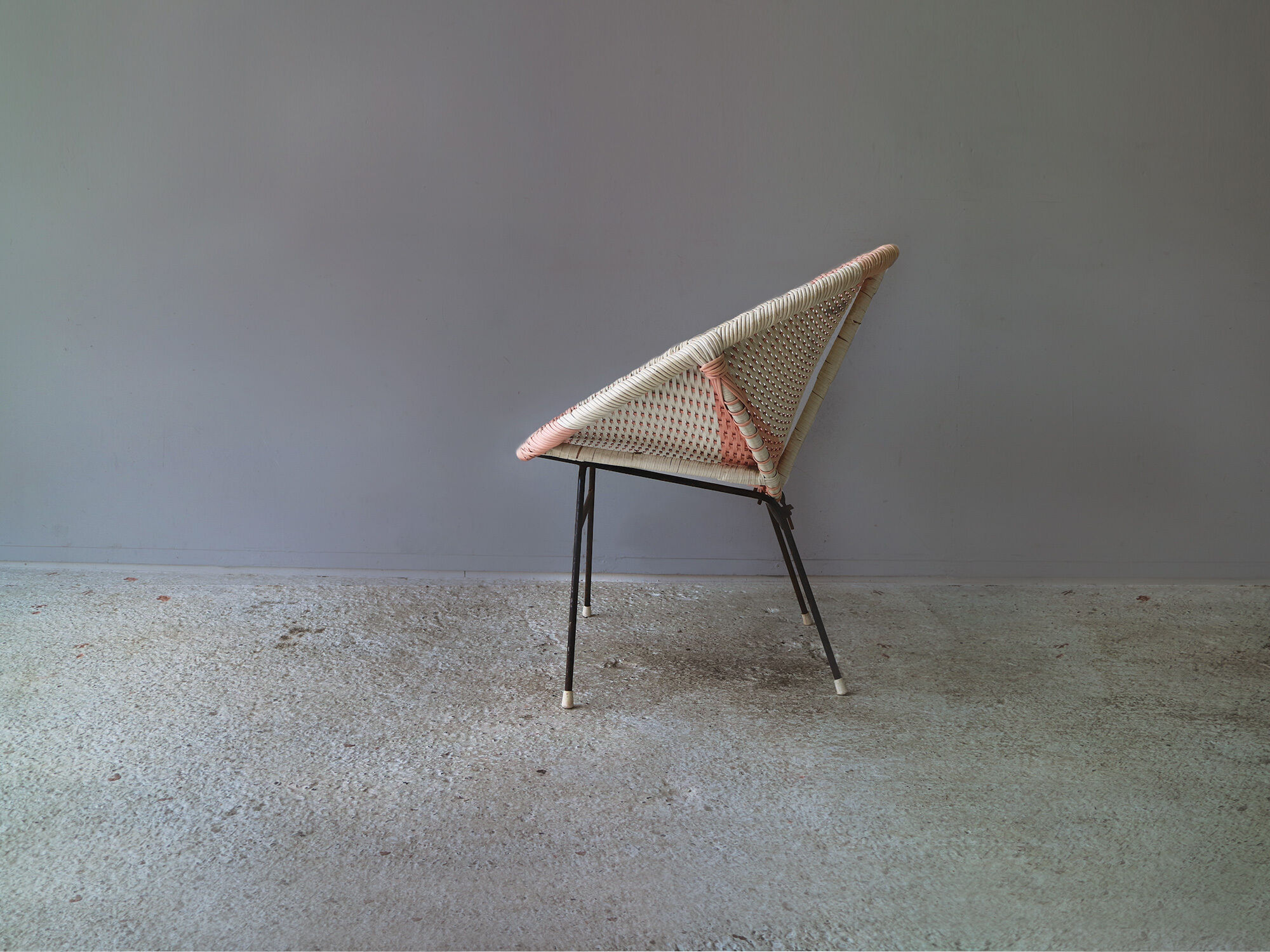 1960’s mid century pod shell lounge chair