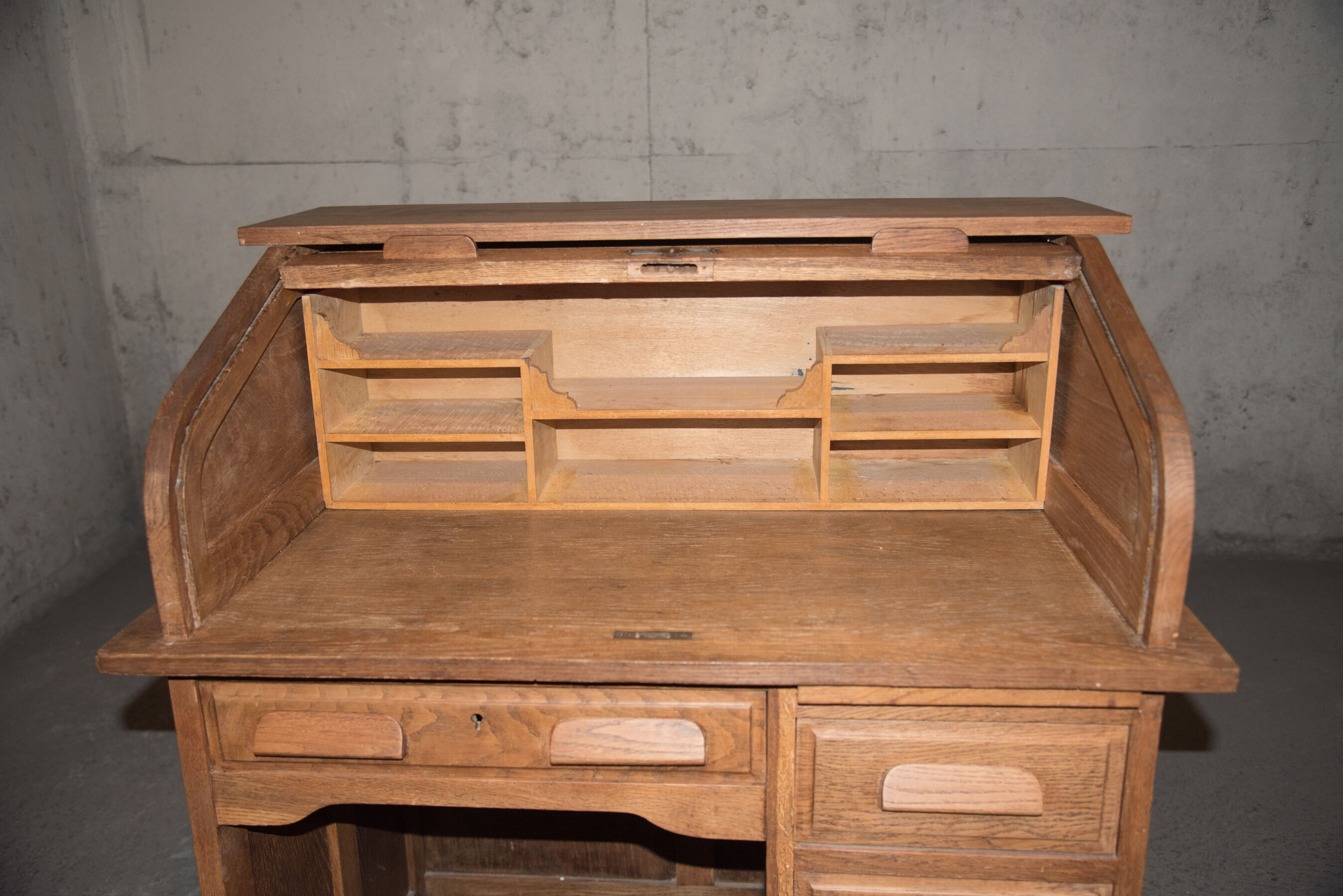 American desk 40