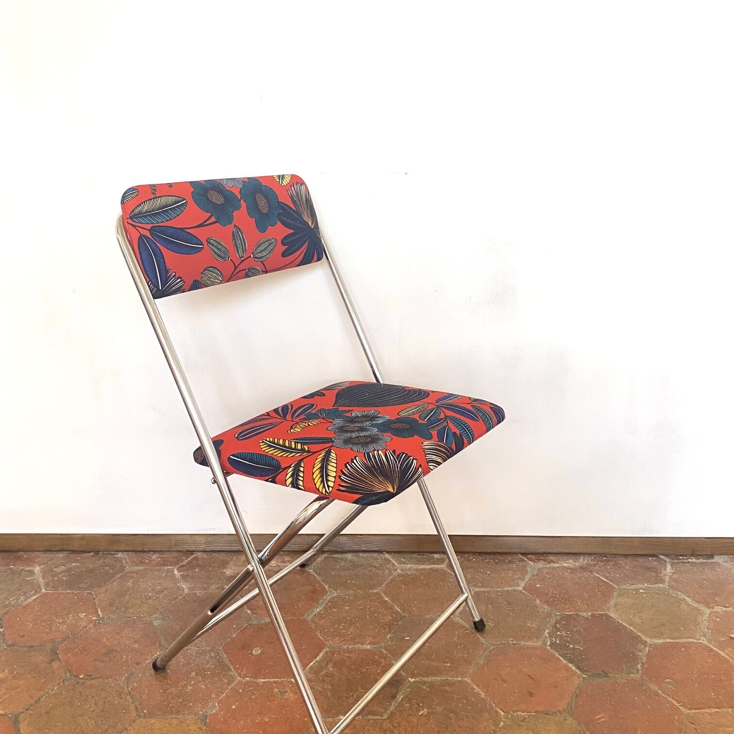 Vintage upcycling folding chair