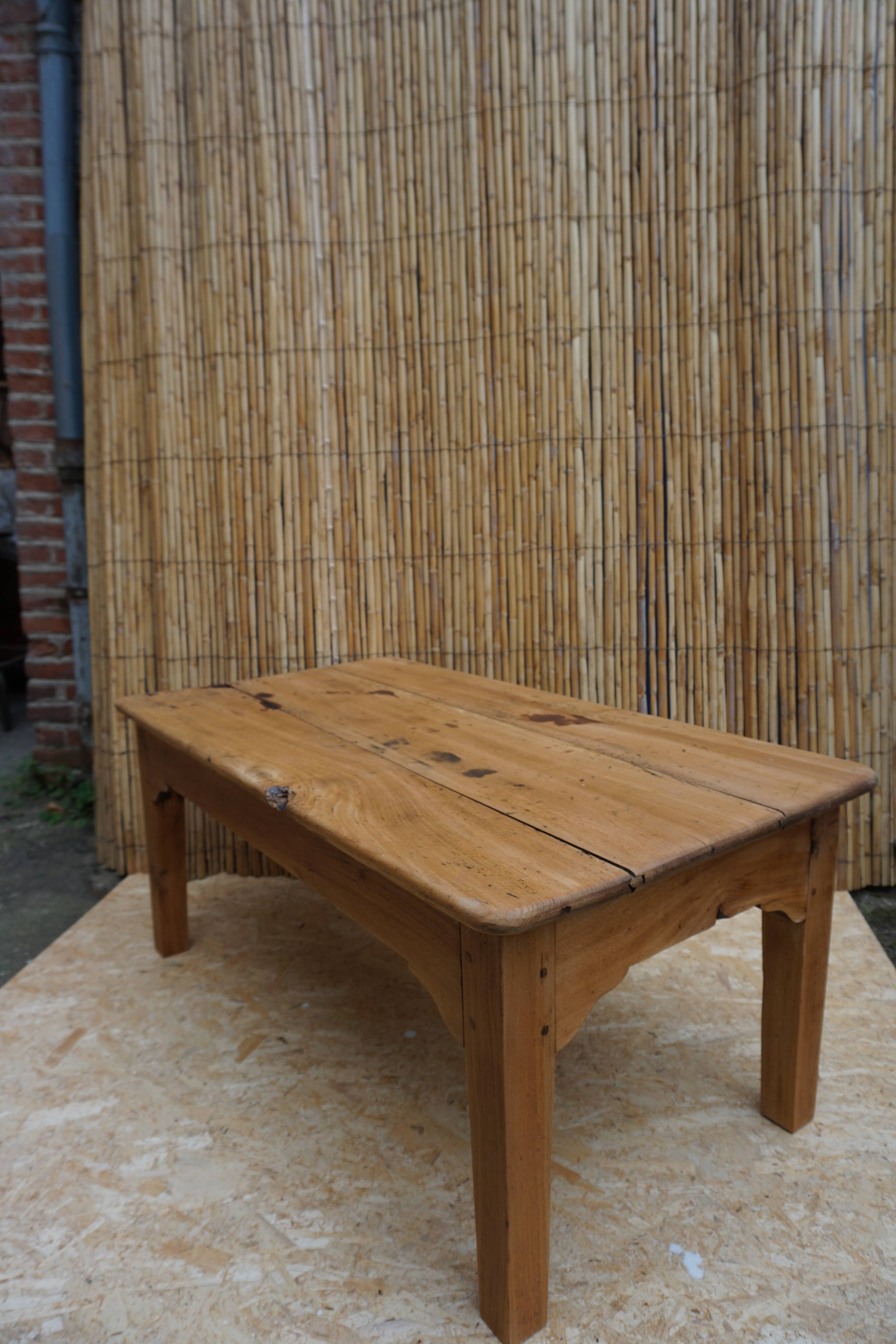 Table basse de ferme ancienne