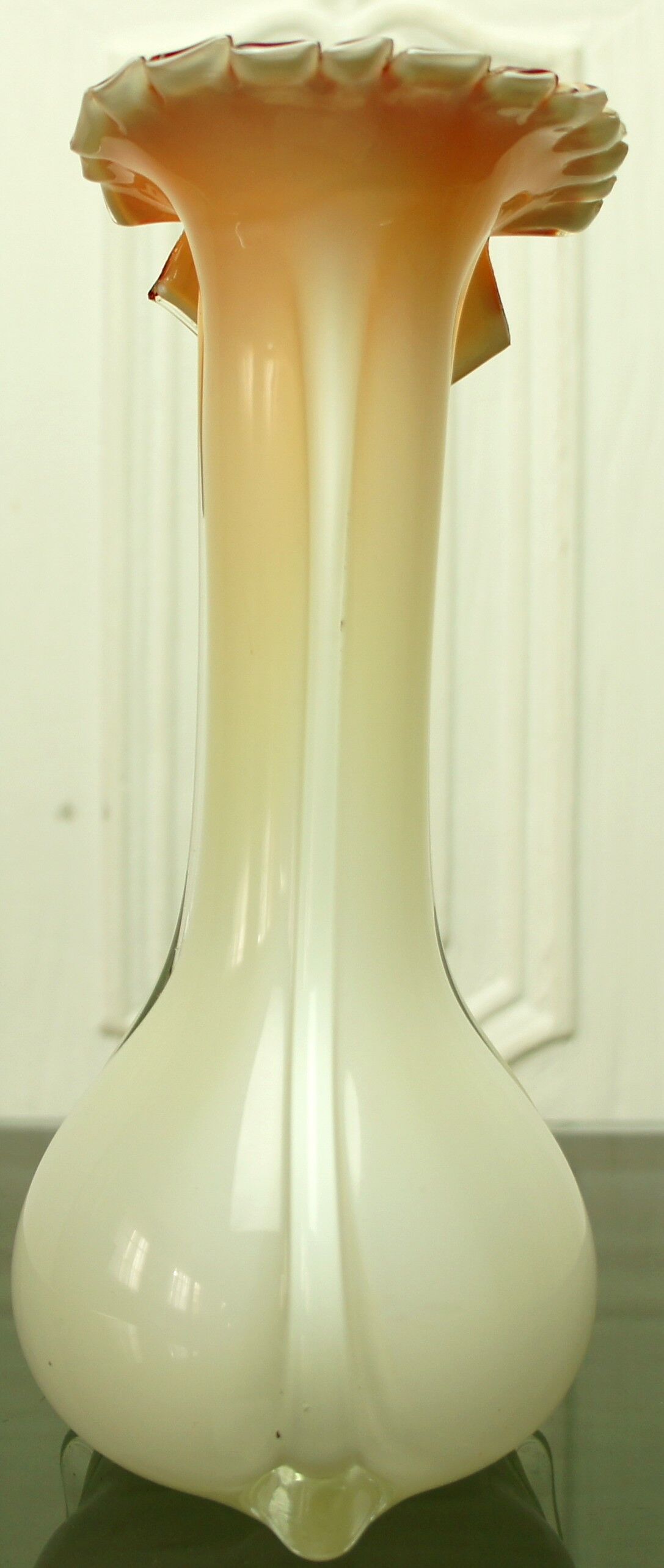 "Arum" blown glass vase