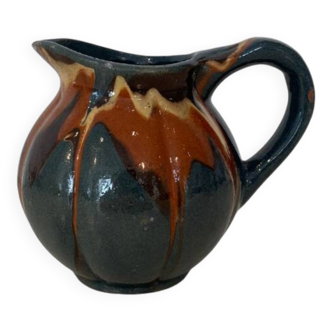 Pitcher vase