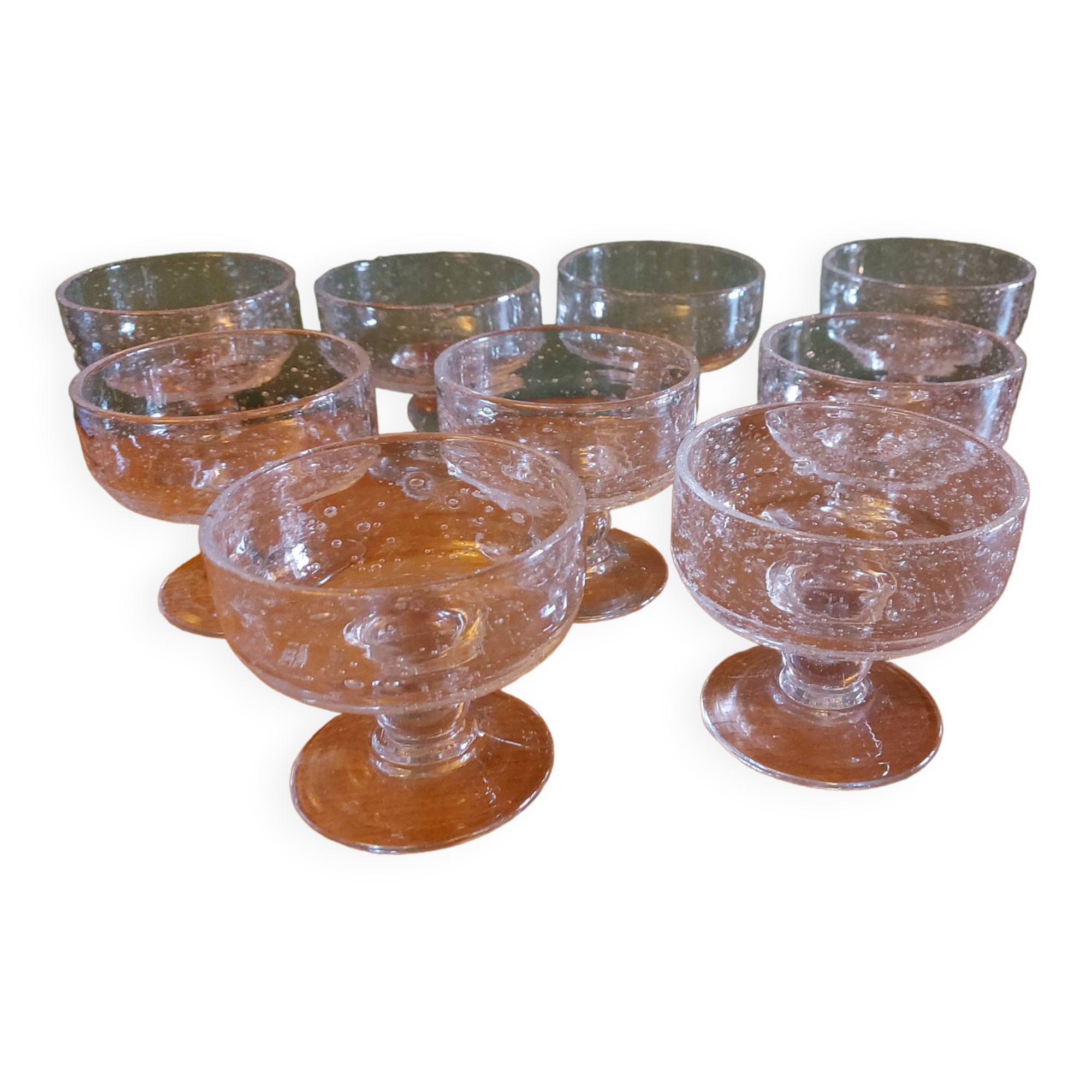 9 coupes en verre soufflé