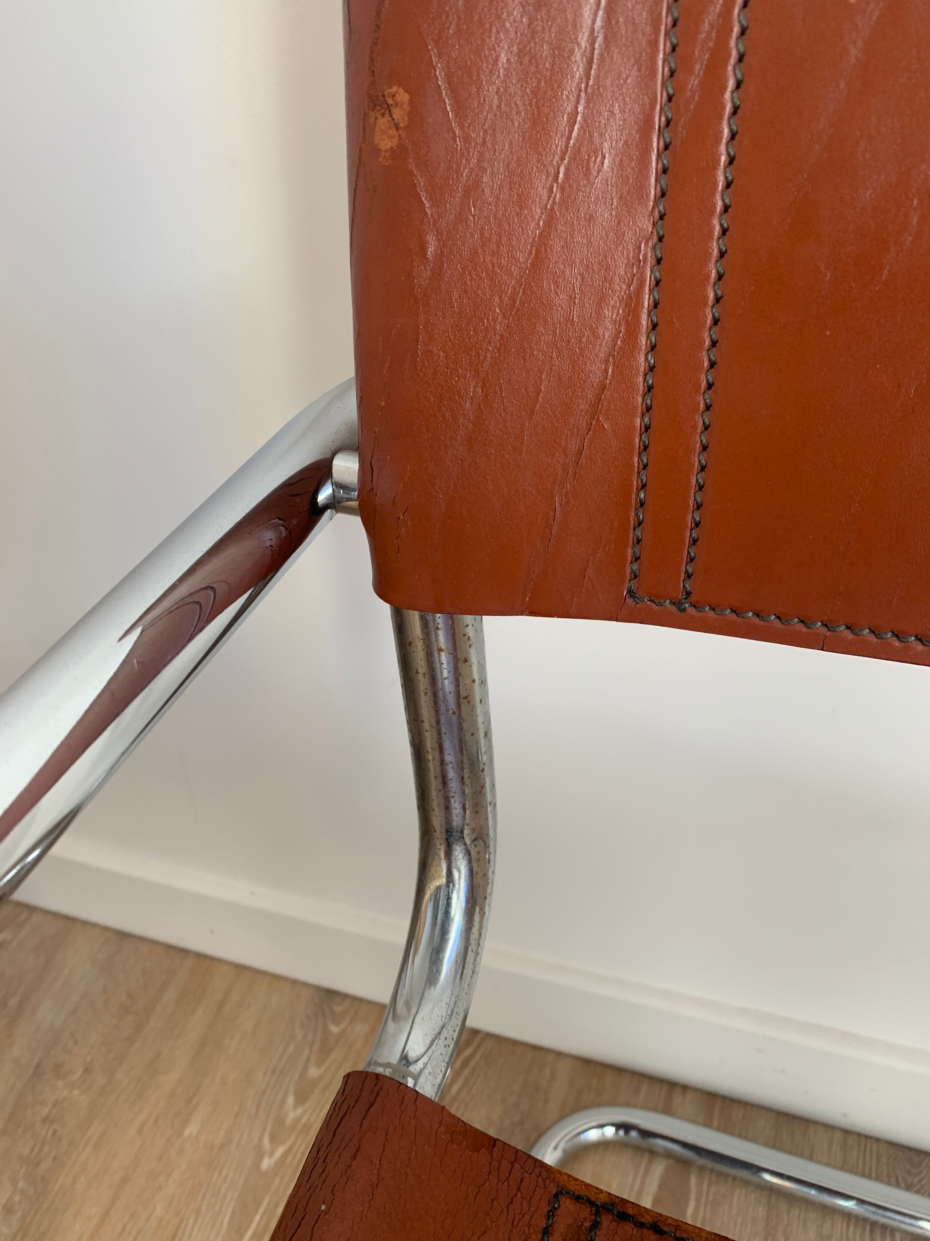 Fauteuil cuir