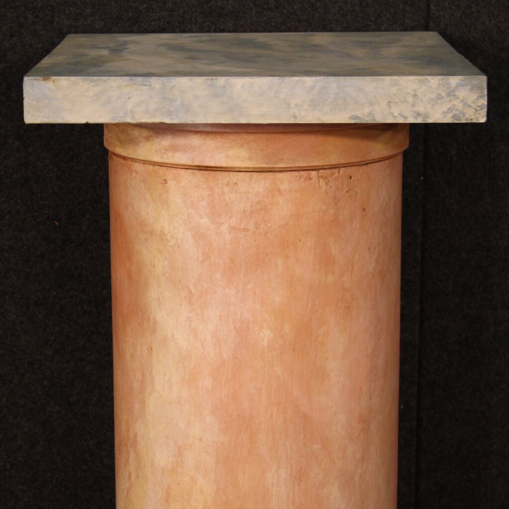Pair of french columns in lacquered wood
