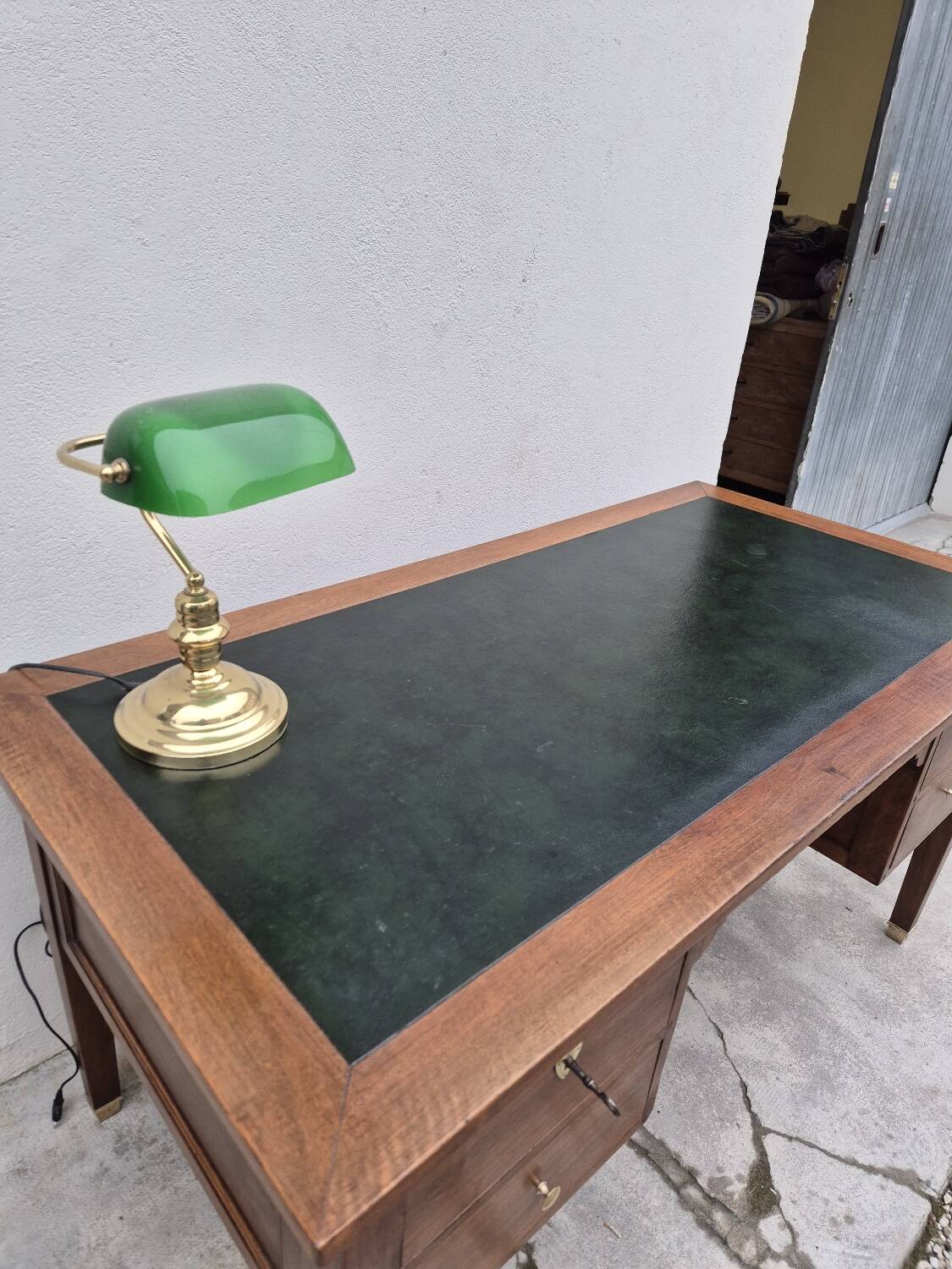 Louis XVI style minister's desk in solid walnut, 4 drawers, old manufacture