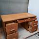 Bureau à caisson d'administration en chêne