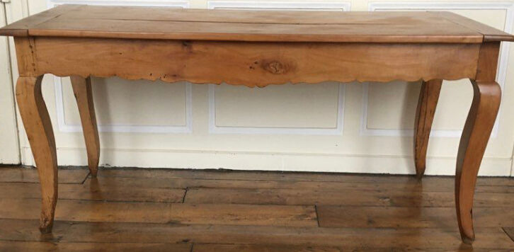 Old farmhouse table curved legs