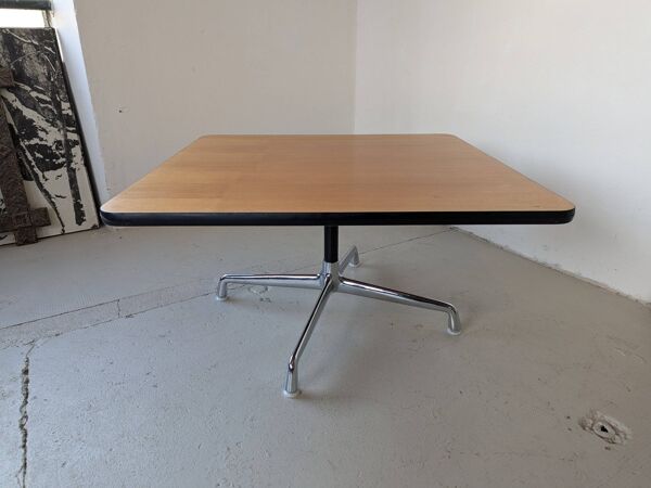 Table basse Charles et Ray Eames pour Herman Miller