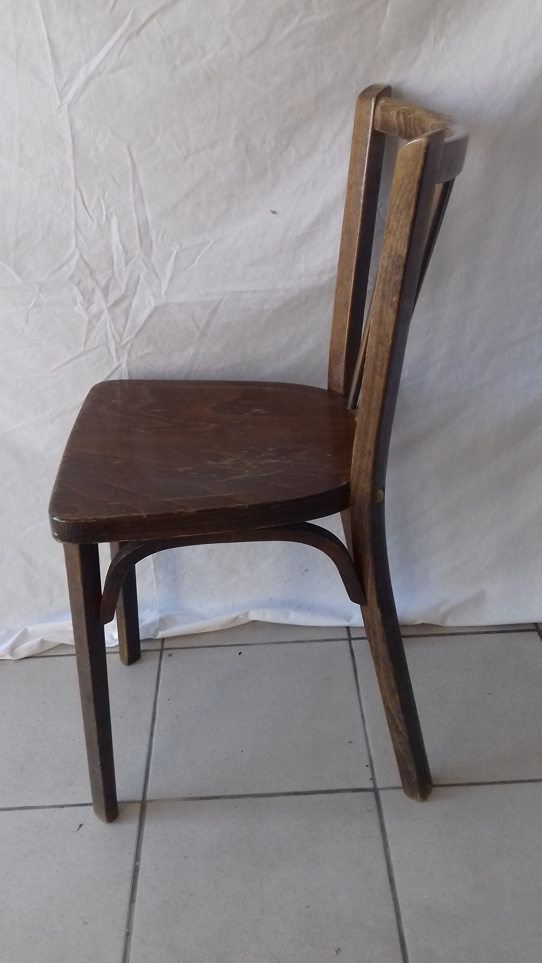 Lot de six chaises bistrot