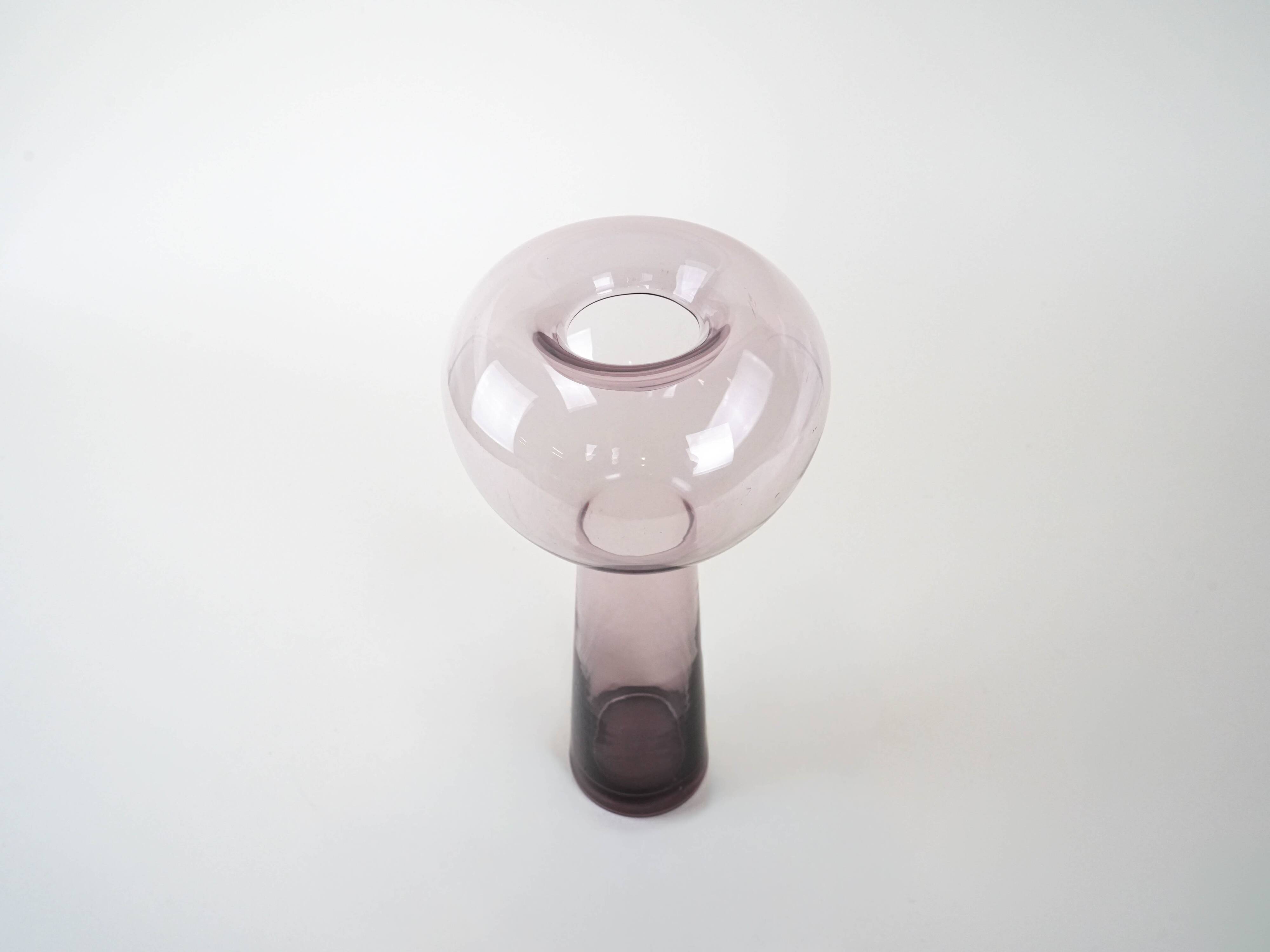 Glass vase, Italian design, 1970s, made in Italy