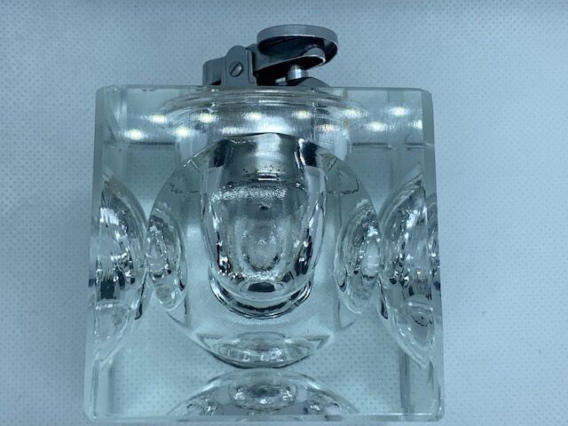 Cubic table lighter in cristral