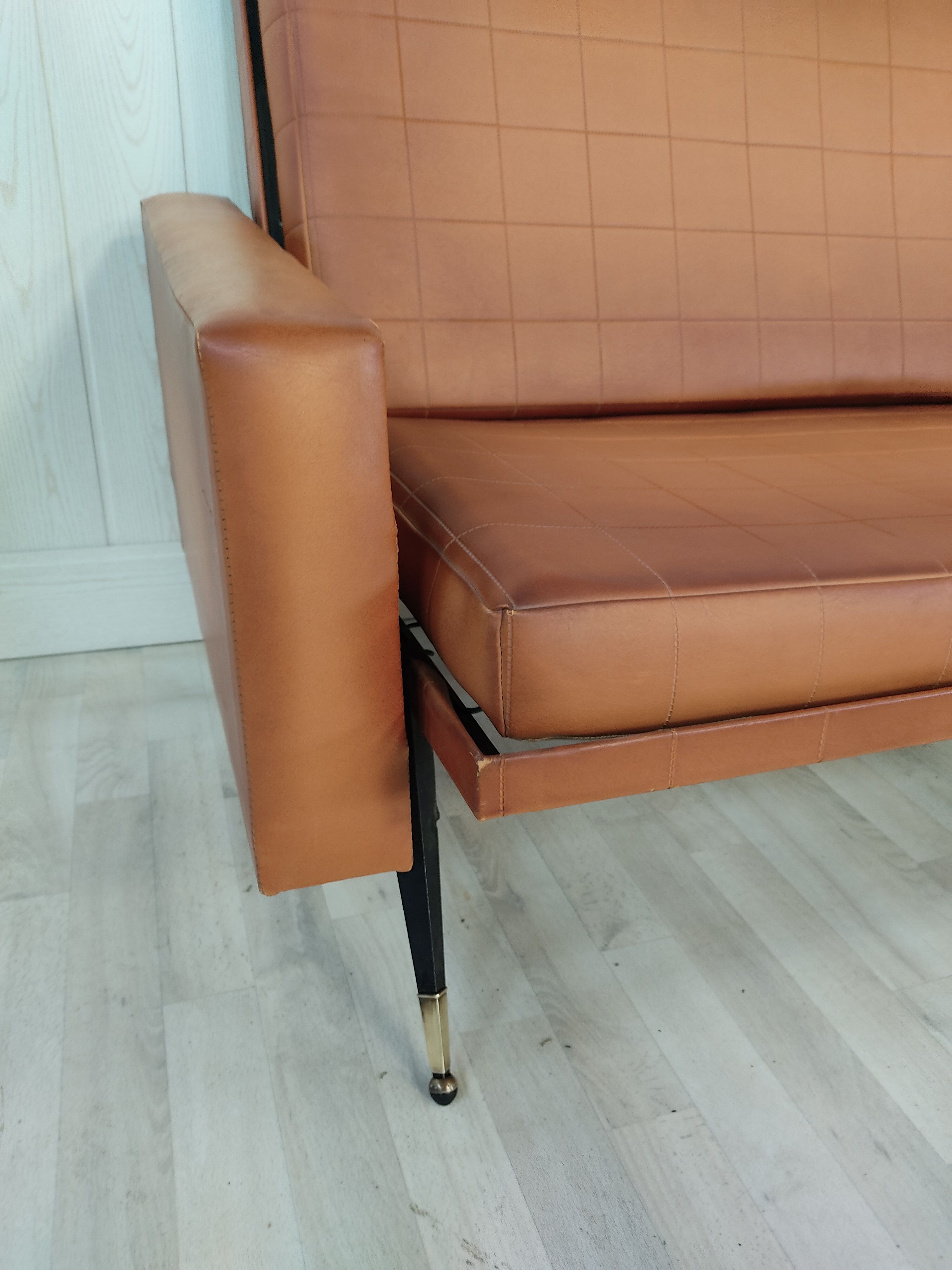 Sofa daybed vintage feet compass