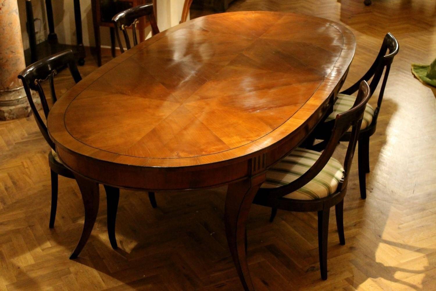 Italian Empire Style Oval Cherrywood and Ebony Dining Room Table, 19th Century