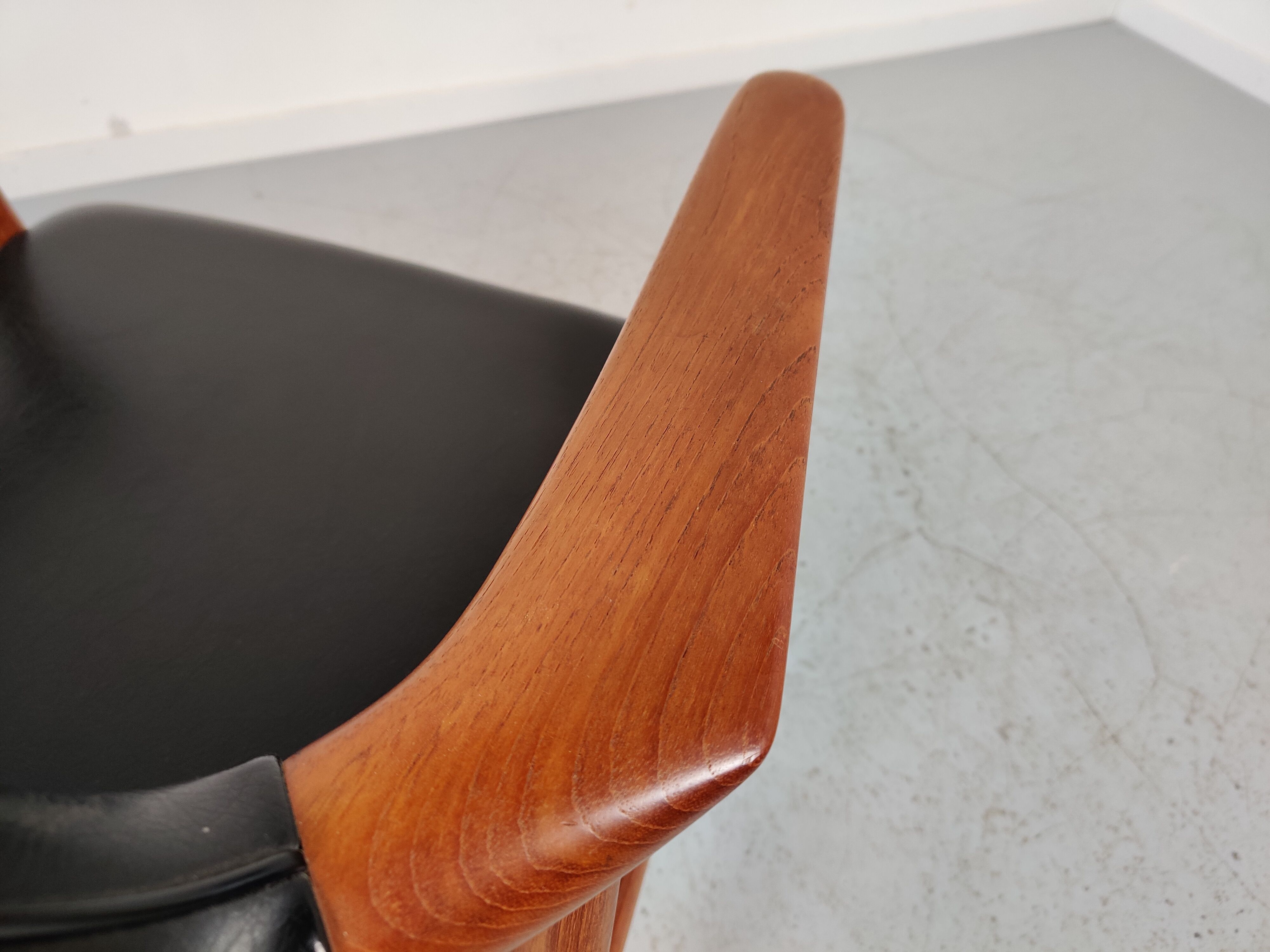 GM11 teak desk chair by Svend Aage Eriksen , Denmark 1960s