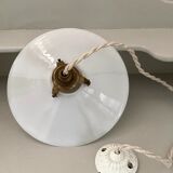 Opaline suspension