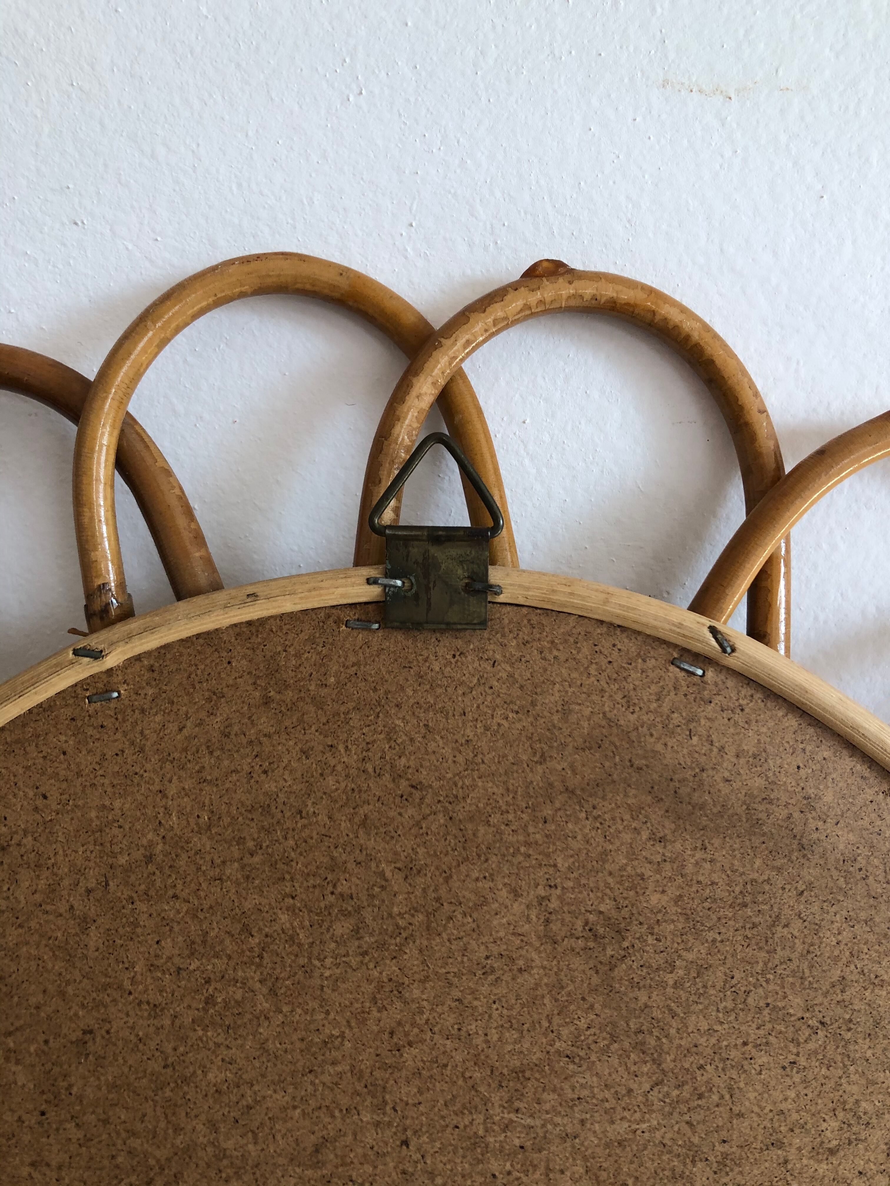 Vintage rattan mirror - 50x39cm